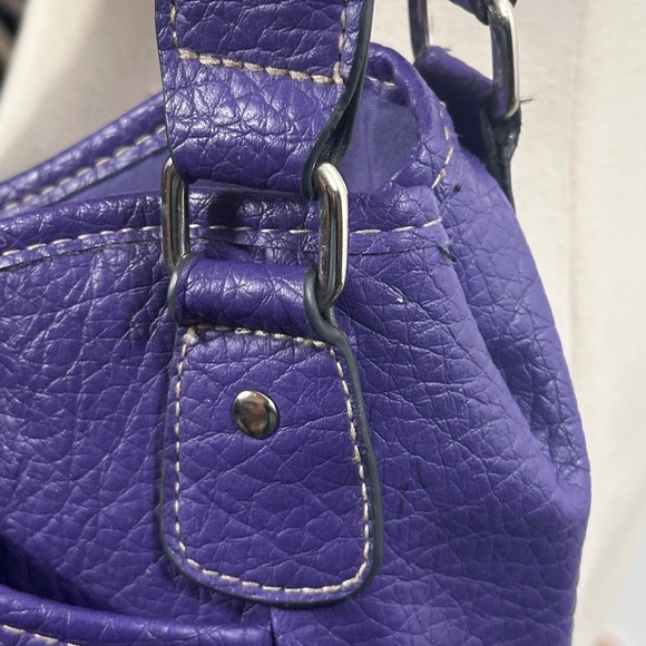 Treviso Purple Leather Women's Shoulder Bag - Picture 4 of 11